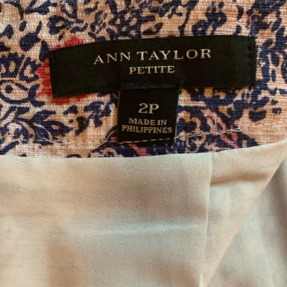 Ann Taylor petite size 2P Floral mini skirt - Picture 5 of 9